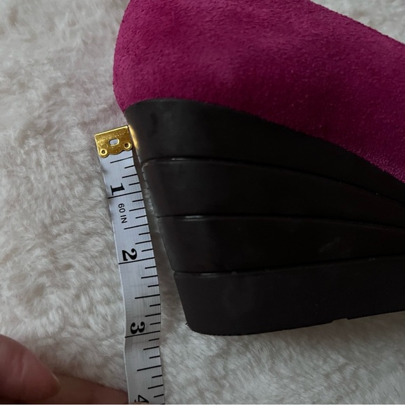 Salvatore Ferragamo wedge pumps size 5.5 - Picture 6 of 12